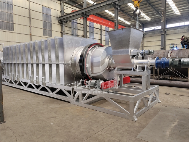 多功能炭化設(shè)備開(kāi)辟了廢棄物資源化利用新途徑